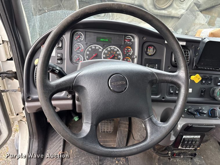 image for item YA1875 2019 Freightliner 114SD sewer jetter truck