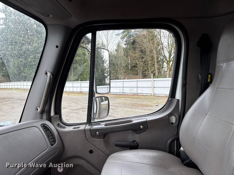 image for item YA1875 2019 Freightliner 114SD sewer jetter truck