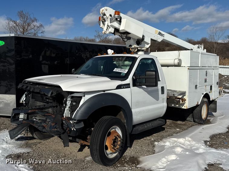 image for item YA1971 2015 Ford F450 Super Duty  bucket truck