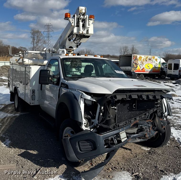 image for item YA1971 2015 Ford F450 Super Duty  bucket truck