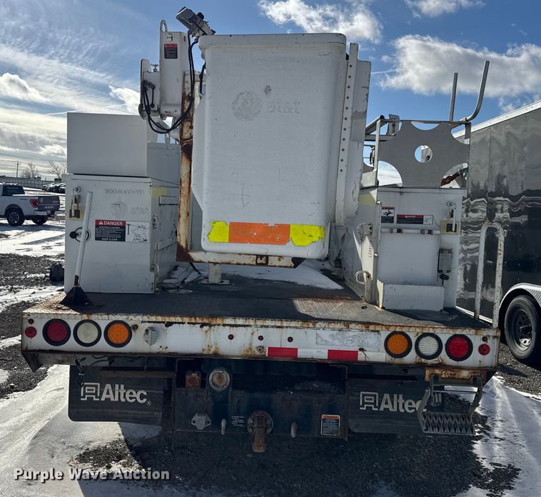 image for item YA1971 2015 Ford F450 Super Duty  bucket truck