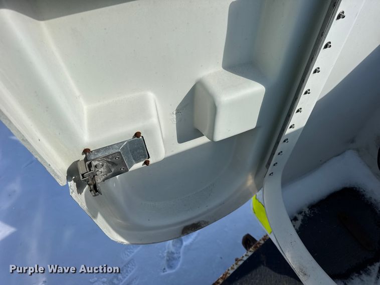 image for item YA1971 2015 Ford F450 Super Duty  bucket truck