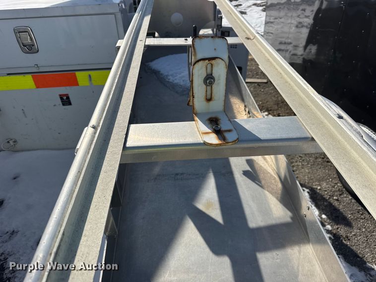 image for item YA1971 2015 Ford F450 Super Duty  bucket truck