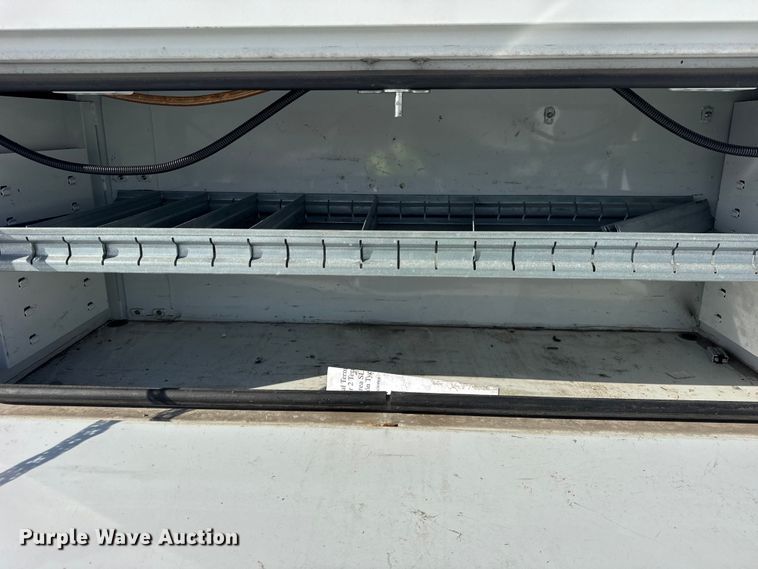 image for item YA1971 2015 Ford F450 Super Duty  bucket truck