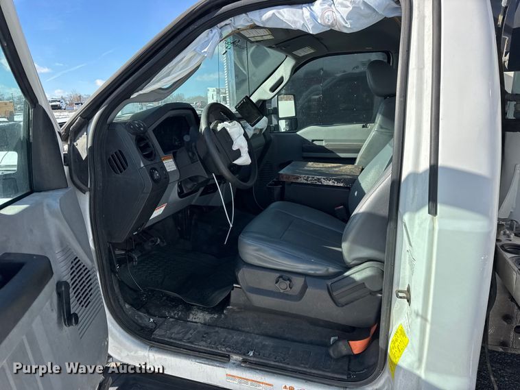 image for item YA1971 2015 Ford F450 Super Duty  bucket truck