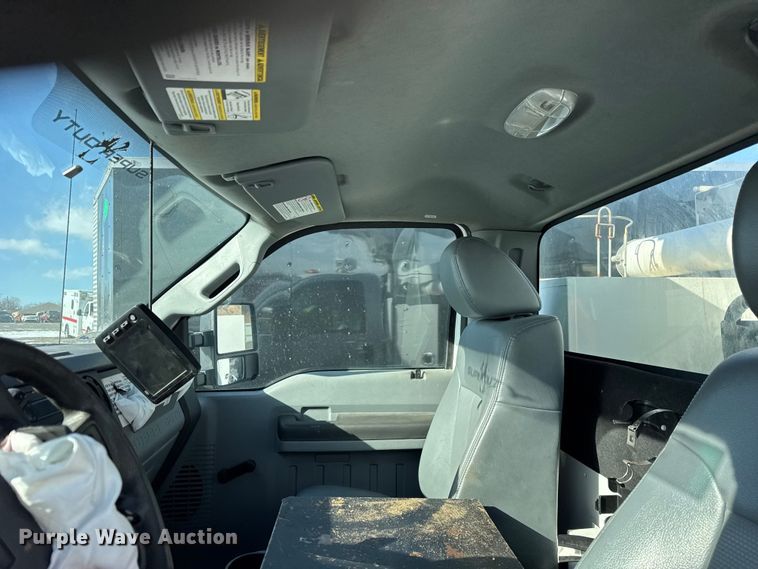 image for item YA1971 2015 Ford F450 Super Duty  bucket truck