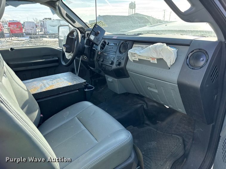 image for item YA1971 2015 Ford F450 Super Duty  bucket truck