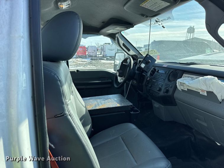 image for item YA1971 2015 Ford F450 Super Duty  bucket truck