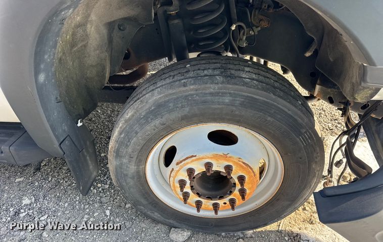 image for item YA1971 2015 Ford F450 Super Duty  bucket truck