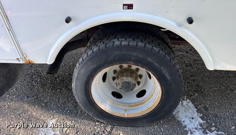 image for item YA1971 2015 Ford F450 Super Duty  bucket truck