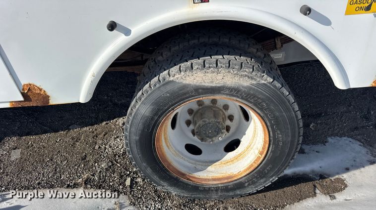 image for item YA1971 2015 Ford F450 Super Duty  bucket truck