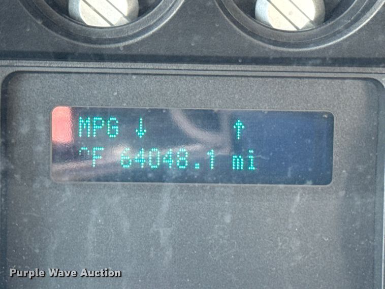 image for item YA1971 2015 Ford F450 Super Duty  bucket truck