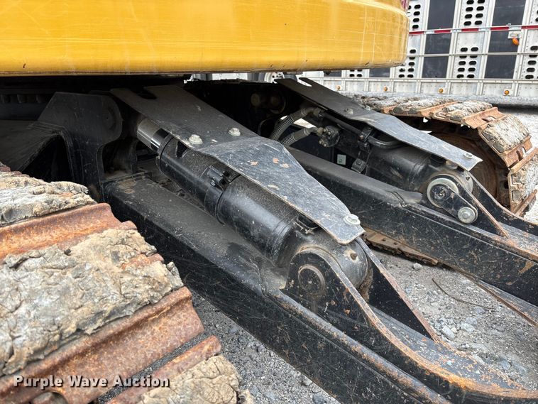 image for item YA2010 2022 Caterpillar 315 GC excavator