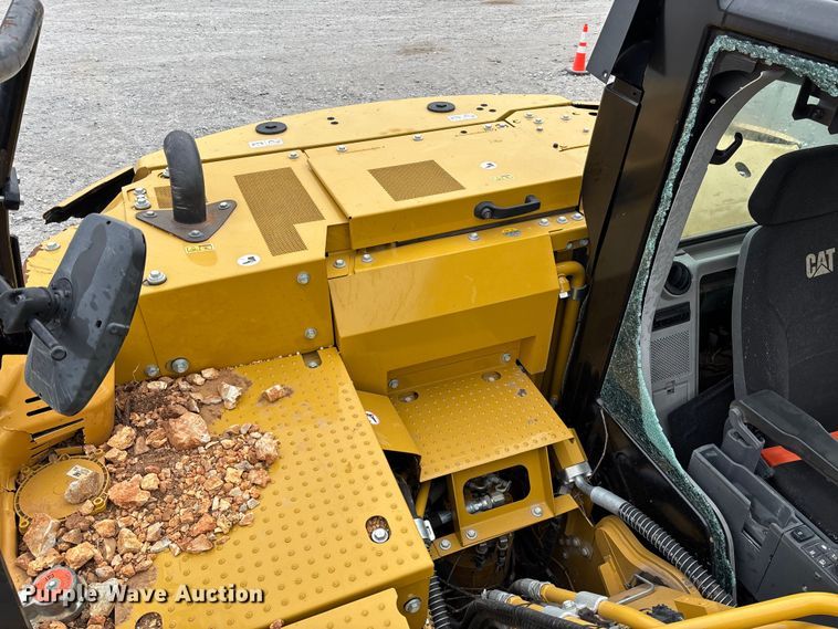 image for item YA2010 2022 Caterpillar 315 GC excavator