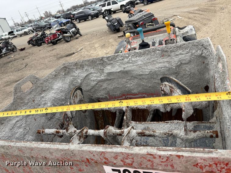 image for item YA2018 2007 Ditch Witch Zahn R300 concrete mixer / buggy