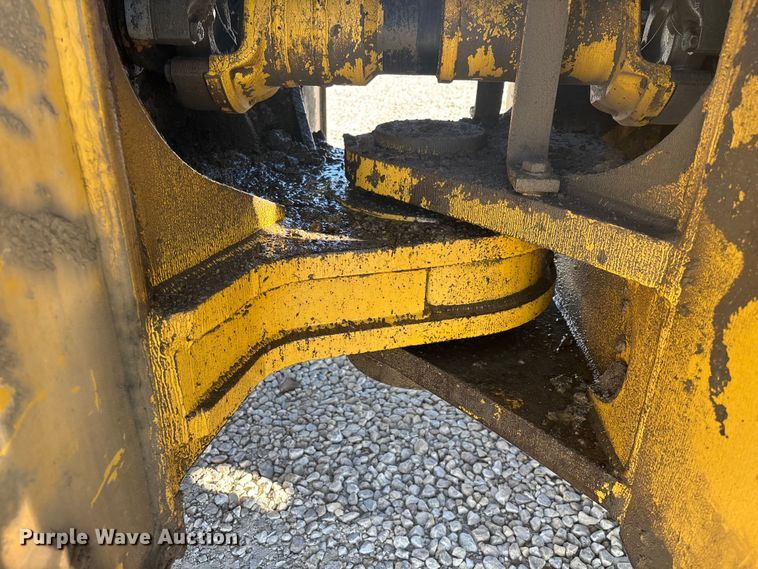 image for item YA2025 1999 Komatsu WA600-3 wheel loader