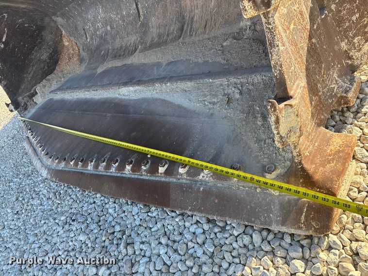 image for item YA2025 1999 Komatsu WA600-3 wheel loader