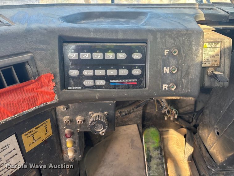 image for item YA2025 1999 Komatsu WA600-3 wheel loader