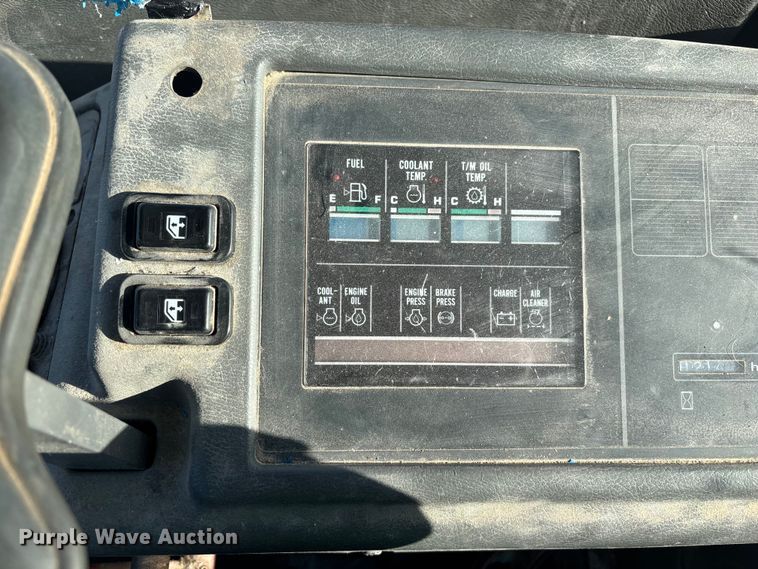 image for item YA2025 1999 Komatsu WA600-3 wheel loader