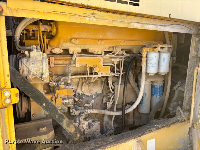 image for item YA2025 1999 Komatsu WA600-3 wheel loader