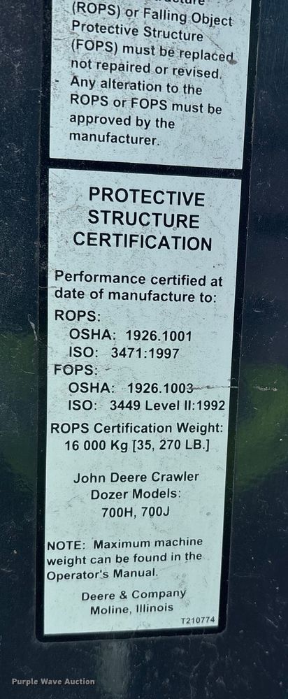 image for item YA2026 2006 John Deere 700J LGP dozer