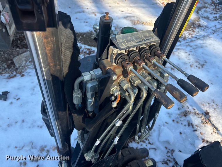 image for item YA2032 2017 Ditch Witch JT5 directional boring unit