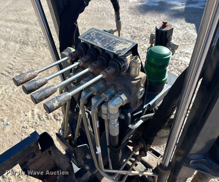 image for item YA2037 2017 Ditch Witch JT5 directional boring unit