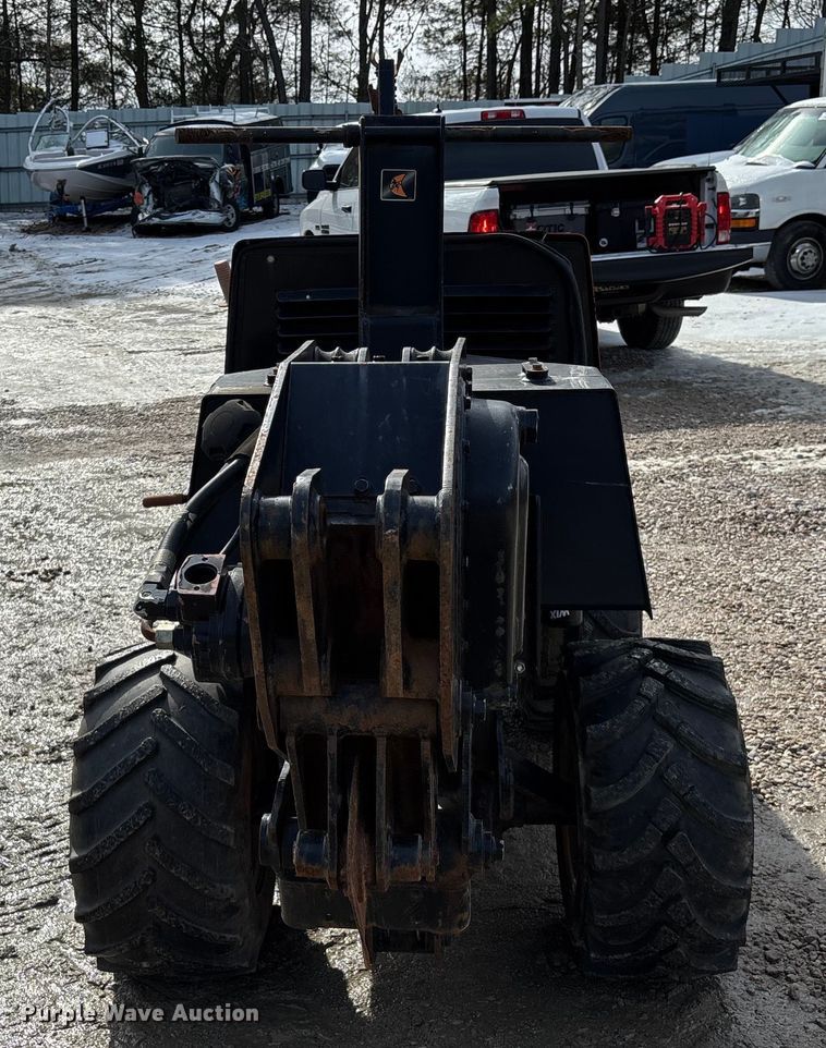 image for item YA2038 2015 Ditch Witch 410SX trencher