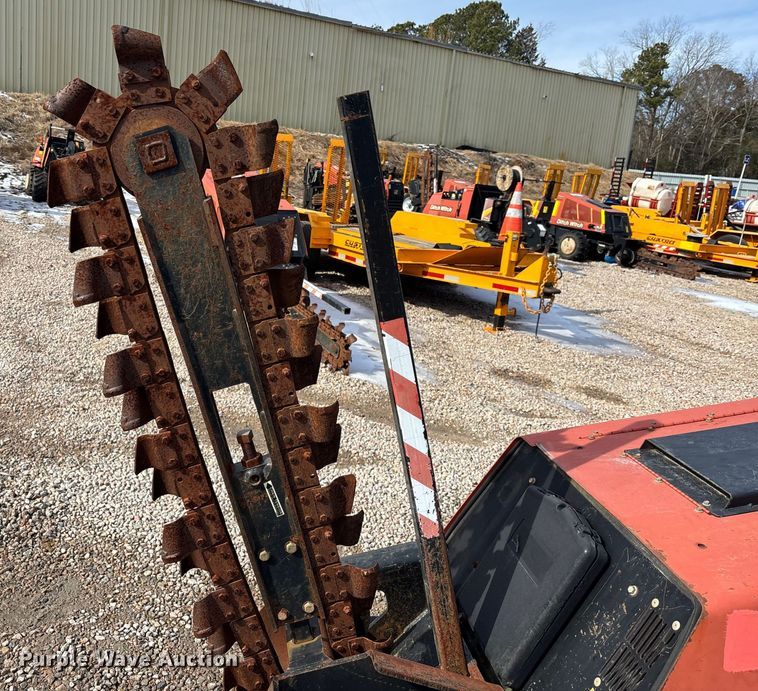 image for item YA2038 2015 Ditch Witch 410SX trencher