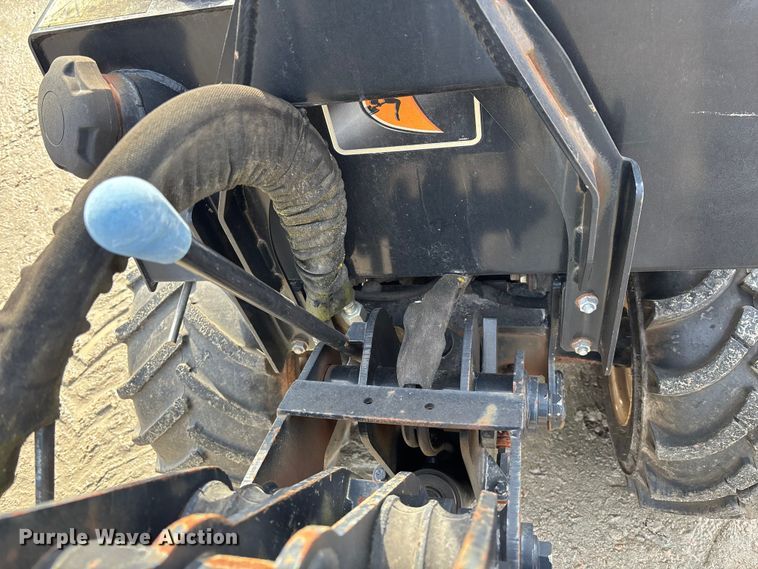 image for item YA2038 2015 Ditch Witch 410SX trencher
