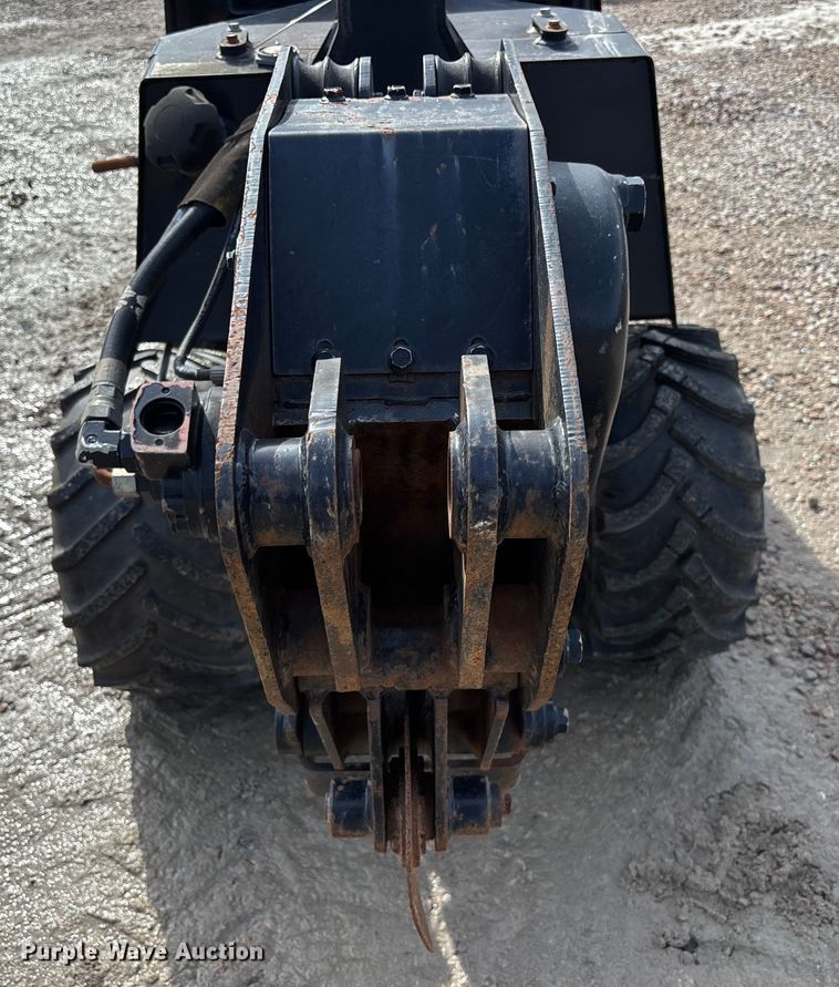 image for item YA2038 2015 Ditch Witch 410SX trencher