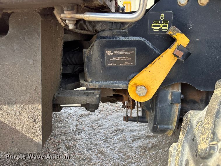 image for item YA2038 2015 Ditch Witch 410SX trencher