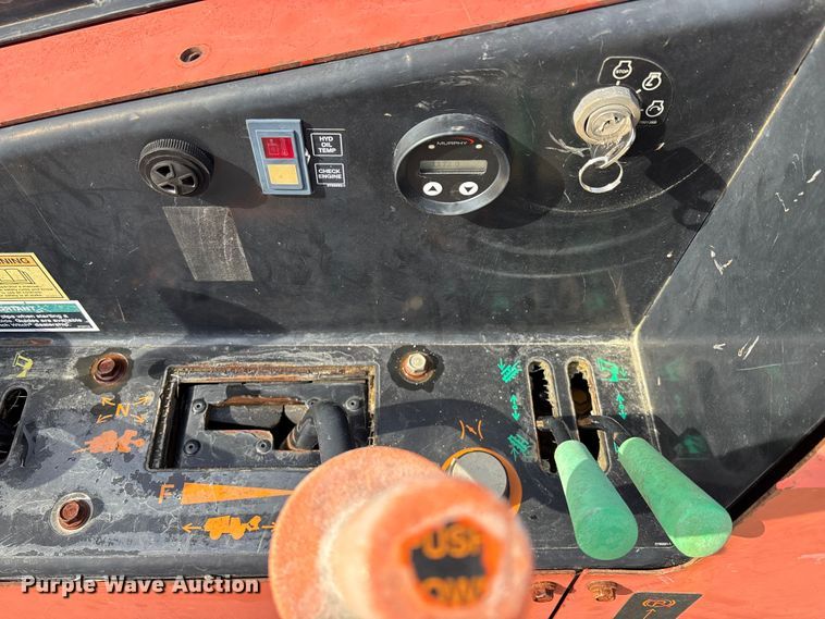 image for item YA2038 2015 Ditch Witch 410SX trencher