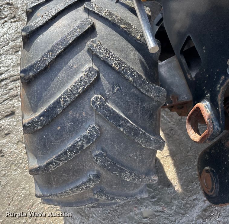 image for item YA2038 2015 Ditch Witch 410SX trencher