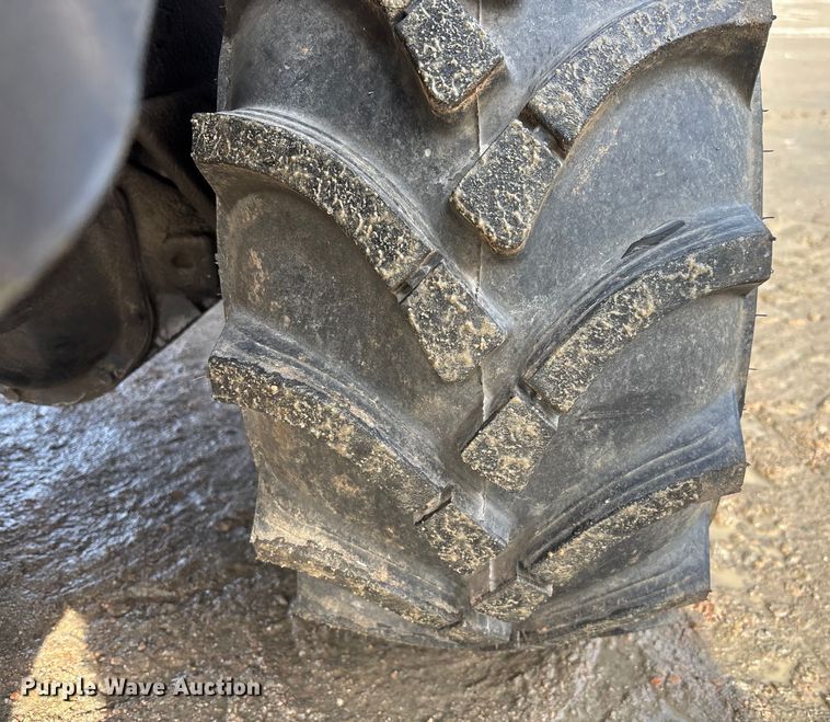 image for item YA2038 2015 Ditch Witch 410SX trencher