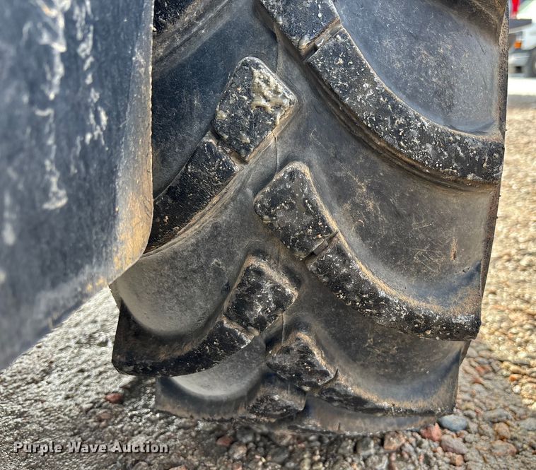 image for item YA2038 2015 Ditch Witch 410SX trencher