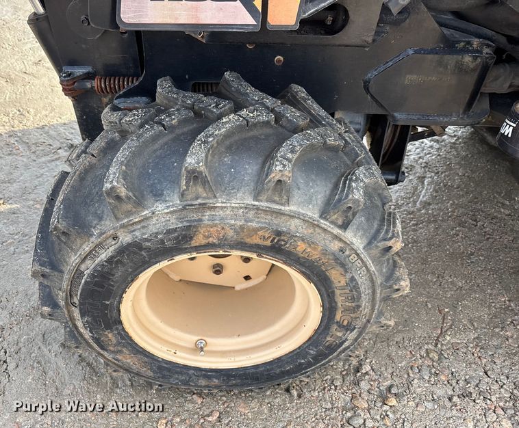 image for item YA2038 2015 Ditch Witch 410SX trencher