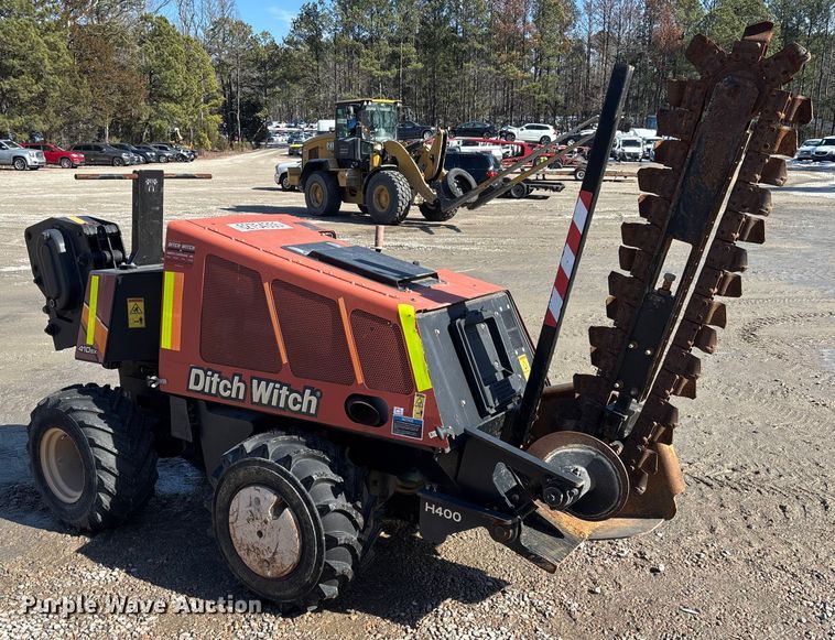 image for item YA2039 2015 Ditch Witch 410SX trencher