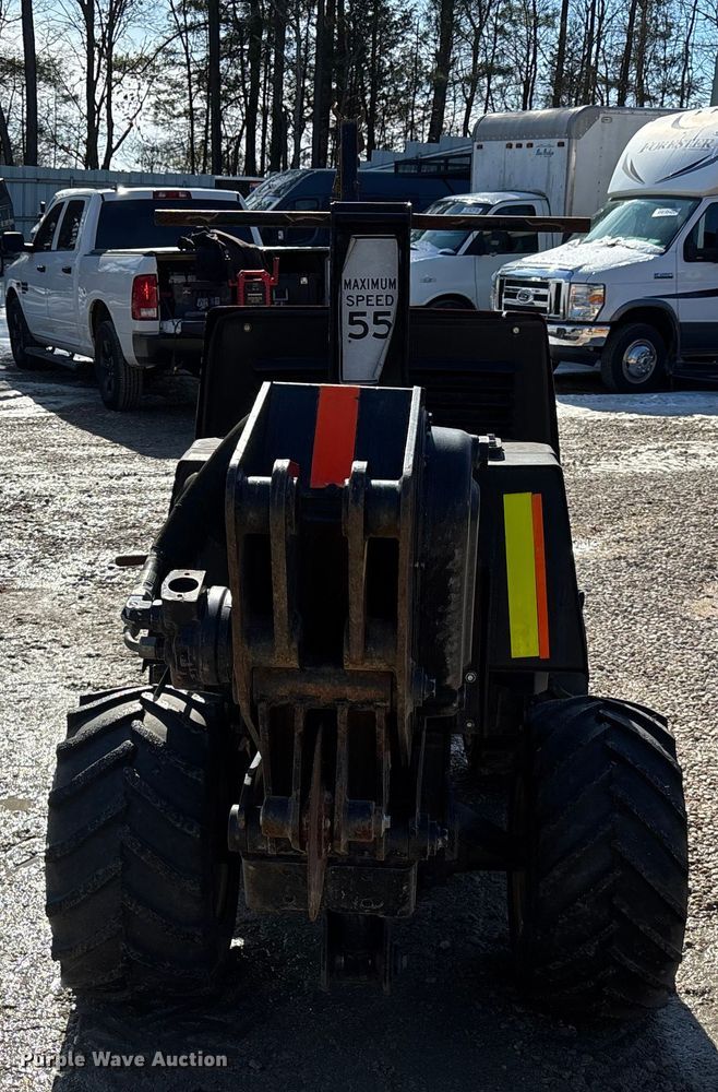 image for item YA2039 2015 Ditch Witch 410SX trencher