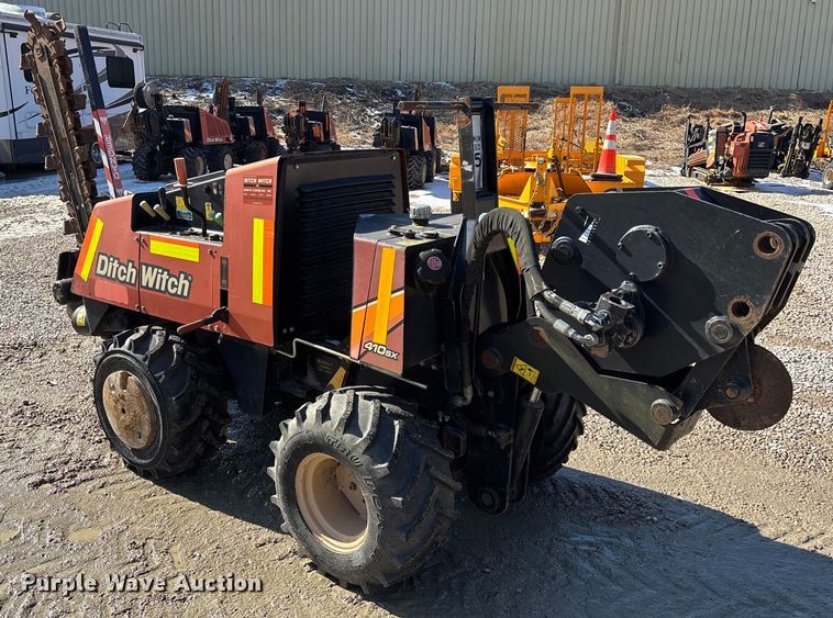 image for item YA2039 2015 Ditch Witch 410SX trencher