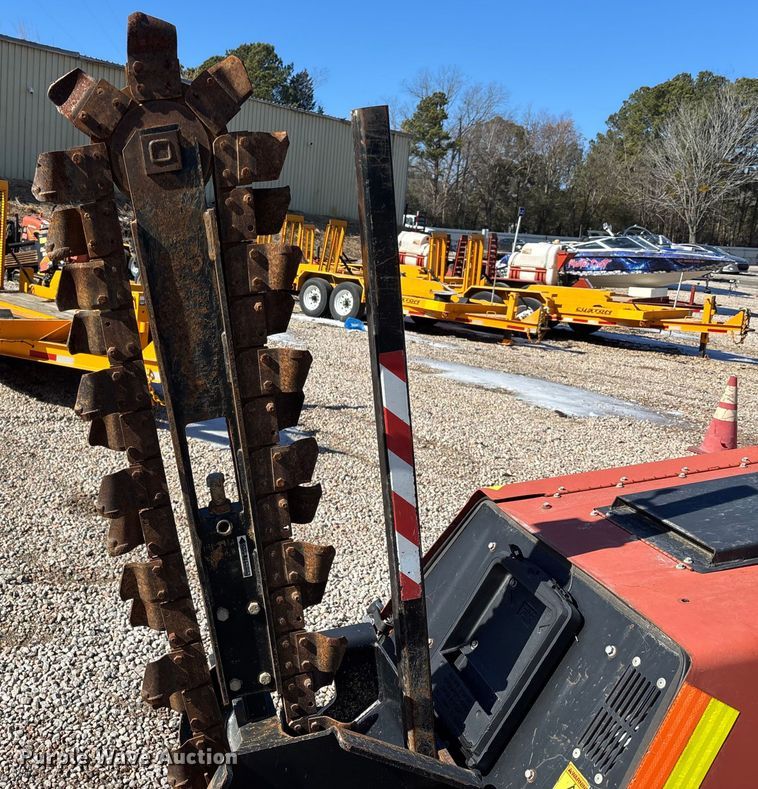 image for item YA2039 2015 Ditch Witch 410SX trencher