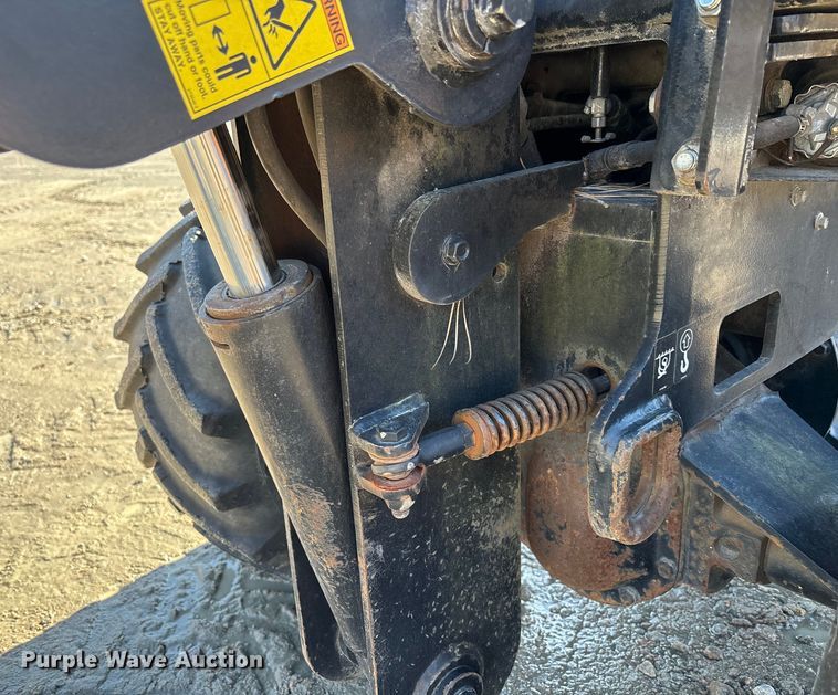 image for item YA2039 2015 Ditch Witch 410SX trencher