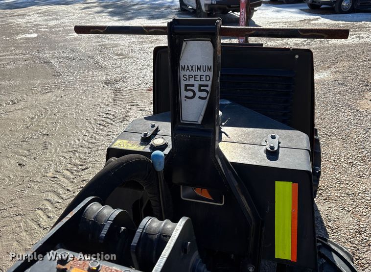 image for item YA2039 2015 Ditch Witch 410SX trencher