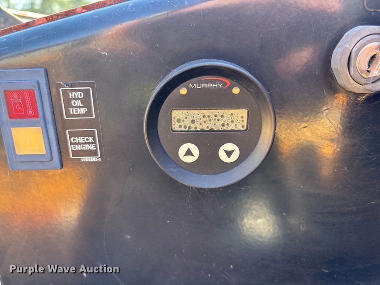 image for item YA2039 2015 Ditch Witch 410SX trencher