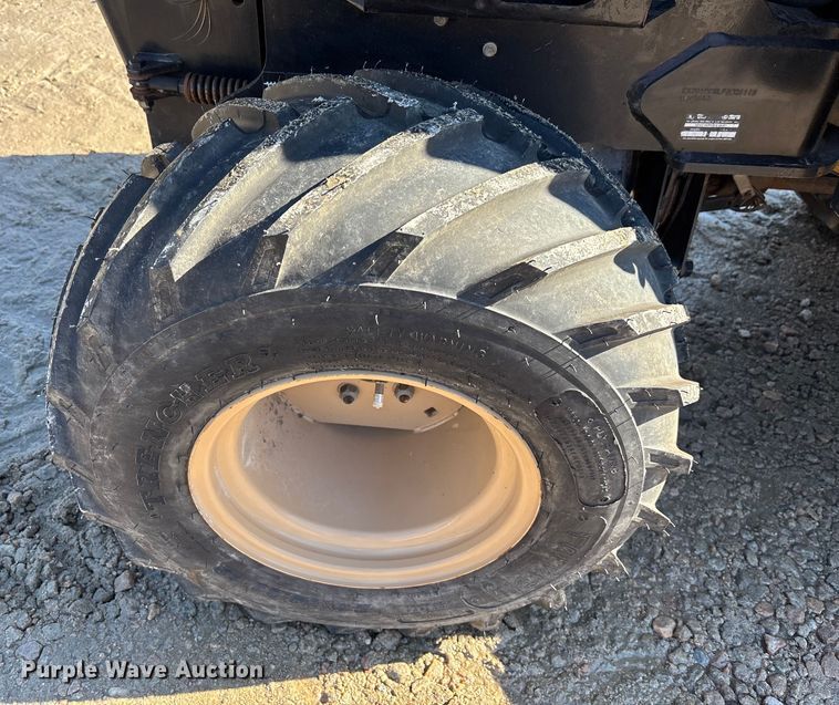 image for item YA2039 2015 Ditch Witch 410SX trencher