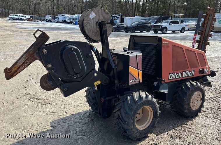 image for item YA2040 2015 Ditch Witch 410SX trencher