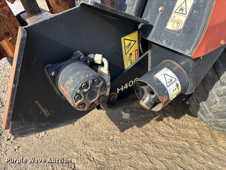 image for item YA2040 2015 Ditch Witch 410SX trencher