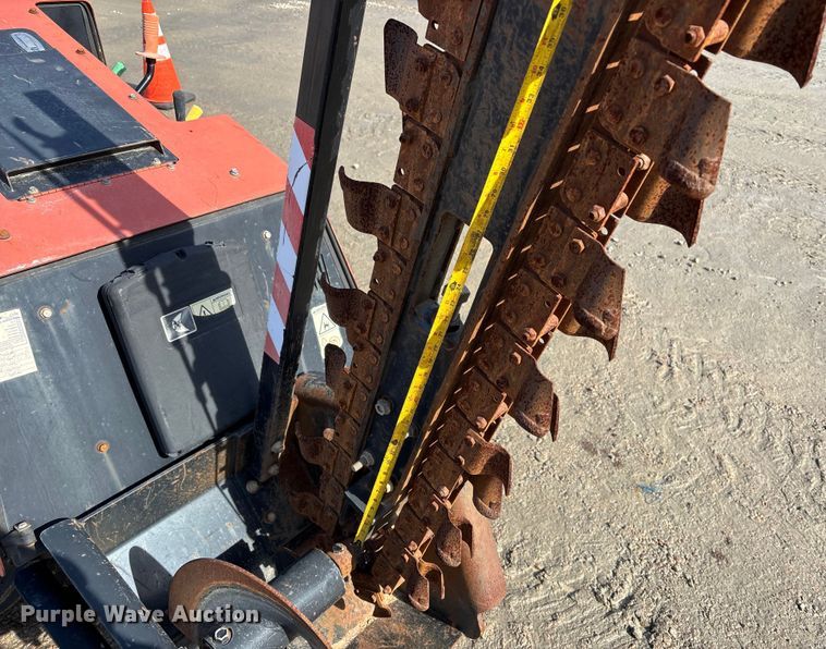 image for item YA2040 2015 Ditch Witch 410SX trencher