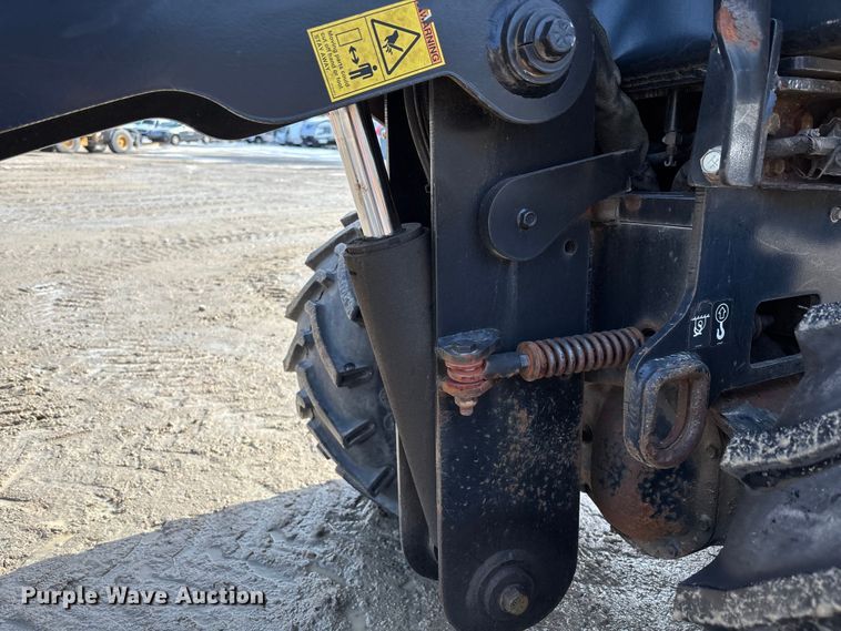 image for item YA2040 2015 Ditch Witch 410SX trencher