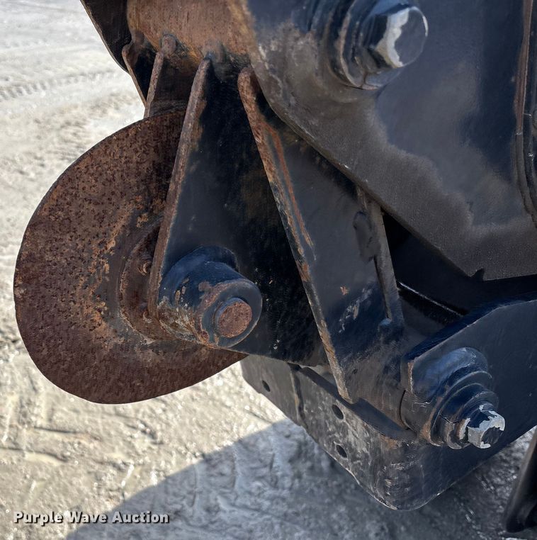 image for item YA2040 2015 Ditch Witch 410SX trencher